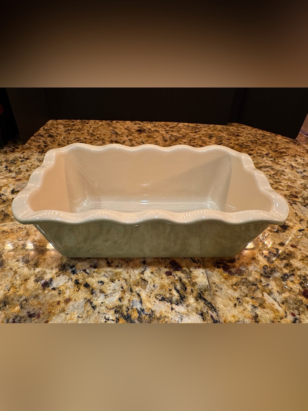 Emile Henry France 🇫🇷 green scalloped edge loaf/baking ceramic dish (9x5)